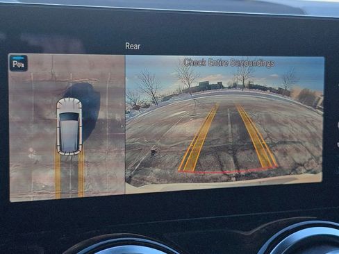 Used 2022 Mercedes-Benz GLB 250 GLB 250 image 30