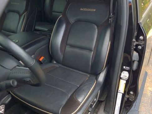 Used 2023 RAM 1500 Laramie AWD/4WD image 6