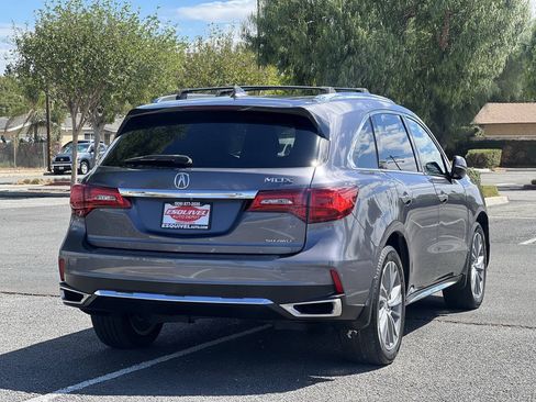 Used 2017 Acura MDX w/ Technology Package AWD/4WD image 4