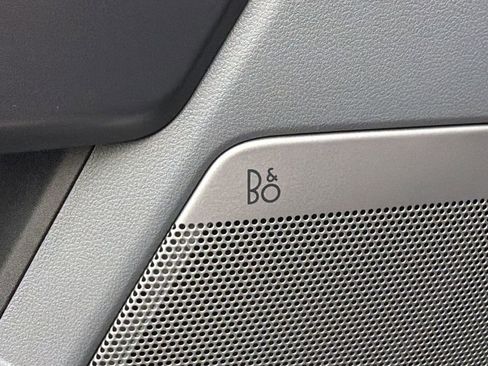 Used 2025 Ford F150 Lariat w/ Equipment Group 502A High image 30