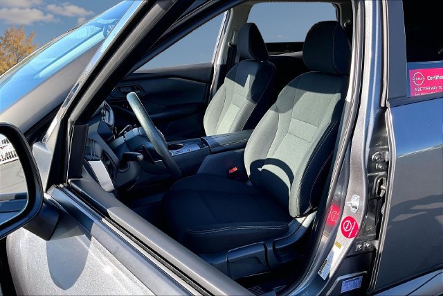 Used 2025 Nissan Rogue S FWD image 21