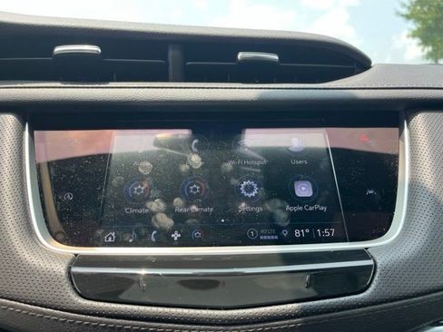 Certified 2025 Cadillac XT6 Luxury FWD image 22