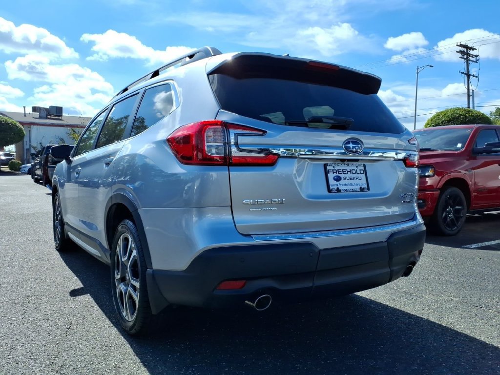 Used 2023 Subaru Ascent Limited w/ Technology Package AWD/4WD image 22