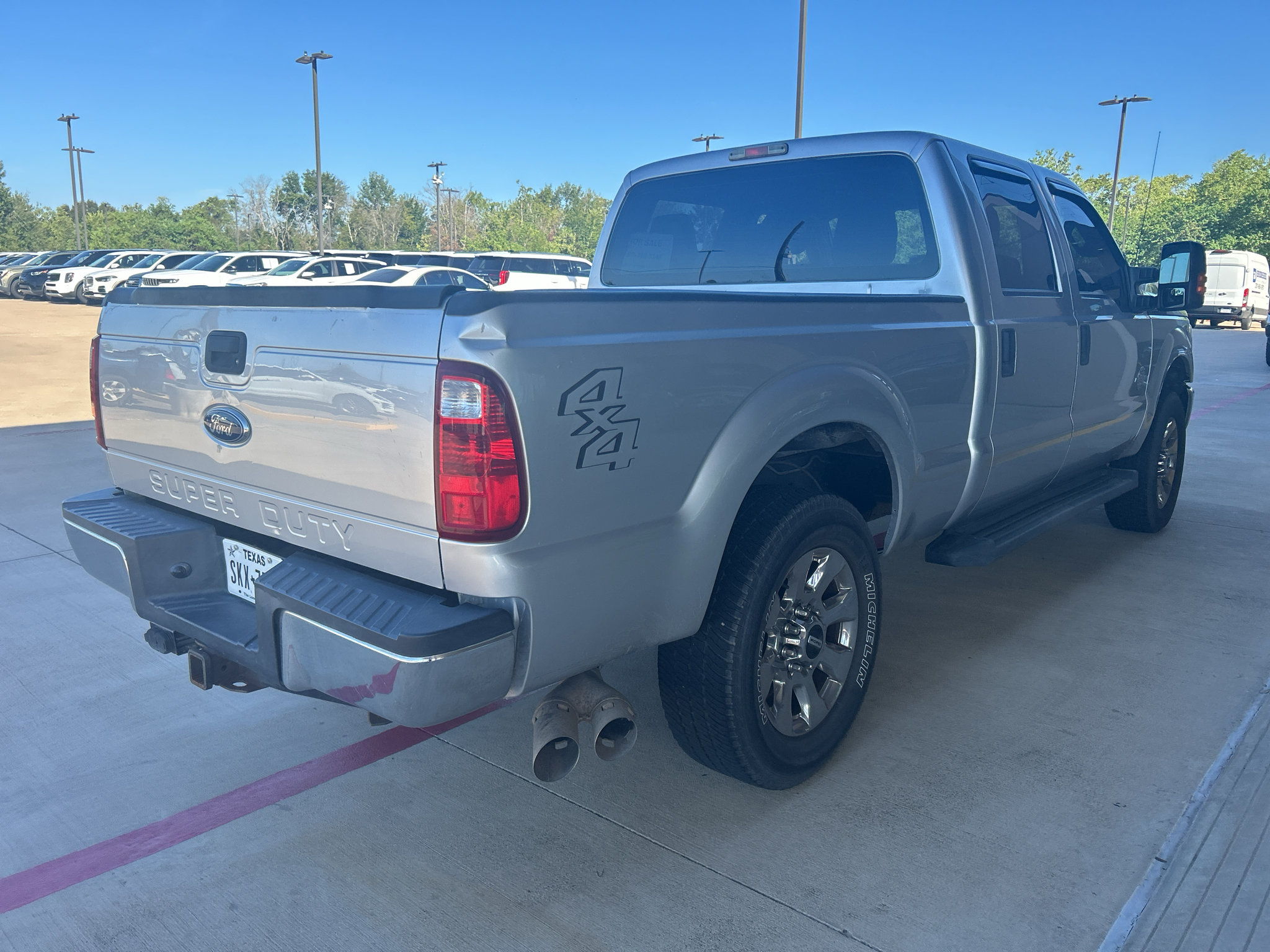 Used 2016 Ford F250 XL w/ Power Equipment Group AWD/4WD image 11