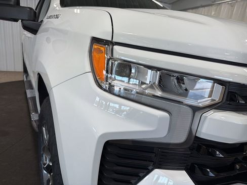 Certified 2022 Chevrolet Silverado 1500 RST w/ Max Trailering Package AWD/4WD image 14