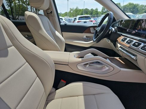 Used 2026 Mercedes-Benz GLE 450 4MATIC image 11