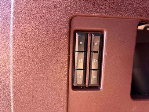 Used 2020 Lincoln Navigator L Black Label w/ Cargo Convenience Package image 38