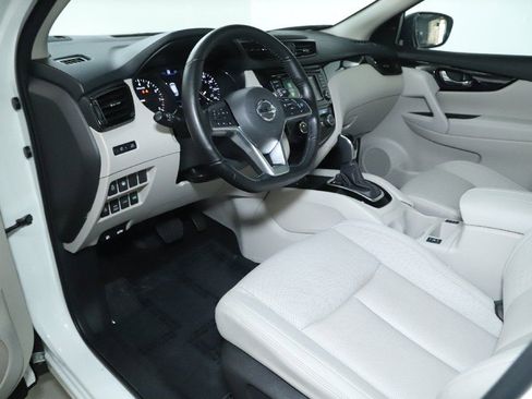 Certified 2022 Nissan Rogue Sport SL w/ Premium Package image 19