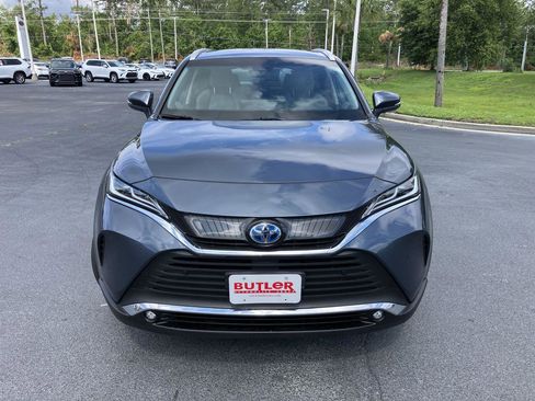Used 2023 Toyota Venza XLE AWD/4WD image 8
