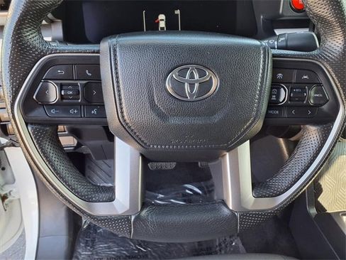 Used 2024 Toyota Tacoma TRD Off-Road image 15