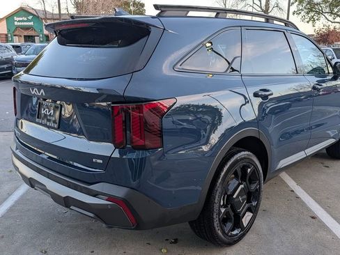 Used 2024 Kia Sorento SX image 11
