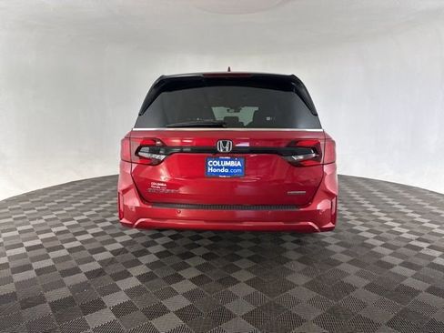 Used 2025 Honda Odyssey Touring image 10