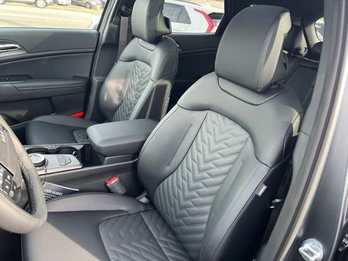 New 2026 Kia Sportage X-Line AWD/4WD image 14