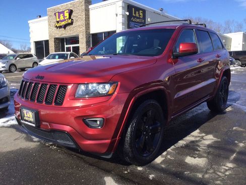 Used 2015 Jeep Grand Cherokee Altitude image 1