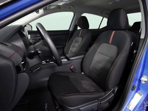 Used 2025 Nissan Sentra SR w/ Lighting Package FWD image 25