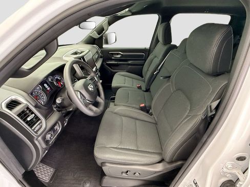 Used 2025 RAM 1500 Big Horn AWD/4WD image 17