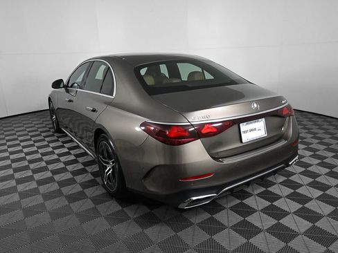 Certified 2025 Mercedes-Benz E 350 4MATIC Sedan image 4
