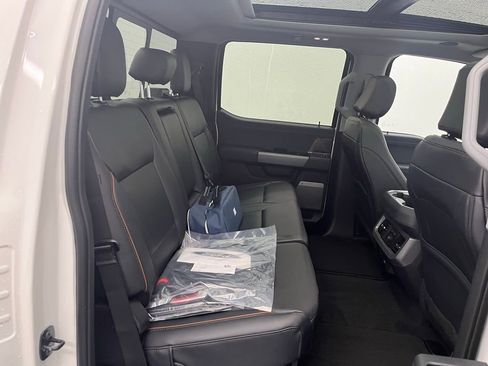 New 2026 Ford F350 Lariat w/ Black Appearance Package image 31