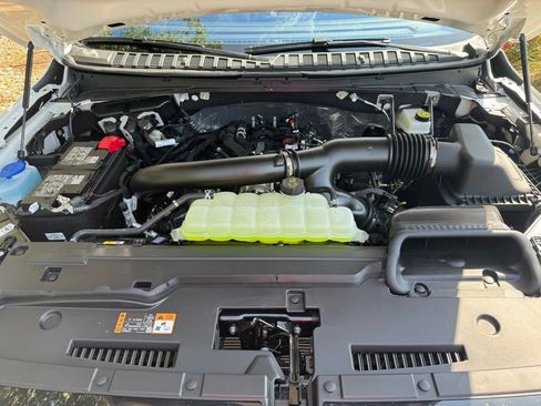 New 2025 Lincoln Navigator L Reserve w/ Jet Appearance Package image 10