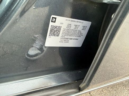 Used 2021 Chevrolet Malibu LT FWD image 22