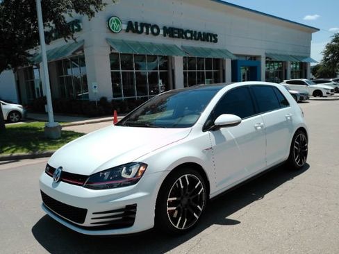 Used 2017 Volkswagen GTI SE FWD image 1