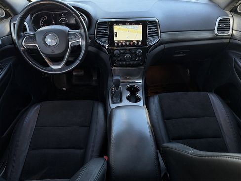 Used 2021 Jeep Grand Cherokee Laredo X image 10