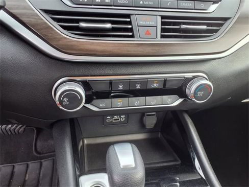 Certified 2024 Nissan Altima 2.5 SV image 12