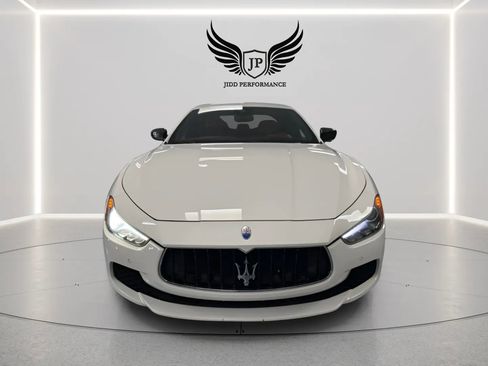 Used 2017 Maserati Ghibli S Q4 AWD/4WD image 2