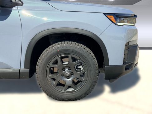 New 2026 Honda Pilot TrailSport image 11