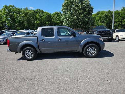 Used 2019 Nissan Frontier SV RWD image 8