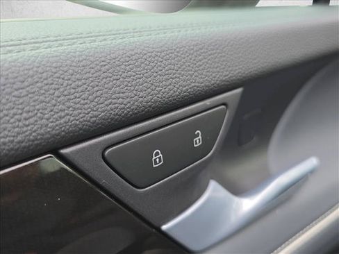 New 2026 Volkswagen Tiguan SEL R-Line AWD/4WD image 6