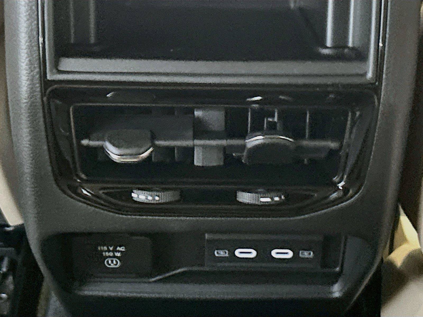 New 2027 Jeep Grand Cherokee Limited AWD/4WD image 22