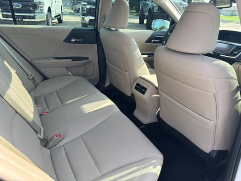 Used 2017 Honda Accord EX-L image 17