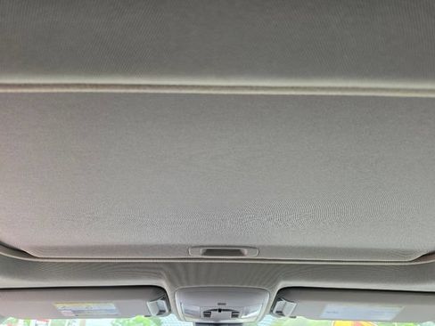 Used 2017 Toyota RAV4 XLE AWD/4WD image 31
