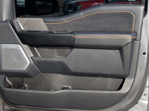 Certified 2024 Ford F250 Platinum image 37