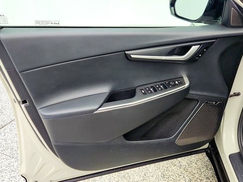 Used 2022 Kia EV6 Wind image 10