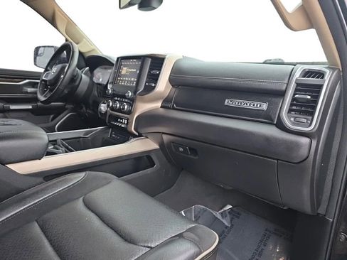 Used 2019 RAM 1500 Laramie AWD/4WD image 19
