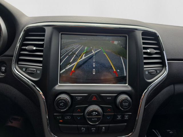 Used 2015 Jeep Grand Cherokee Altitude AWD/4WD image 16