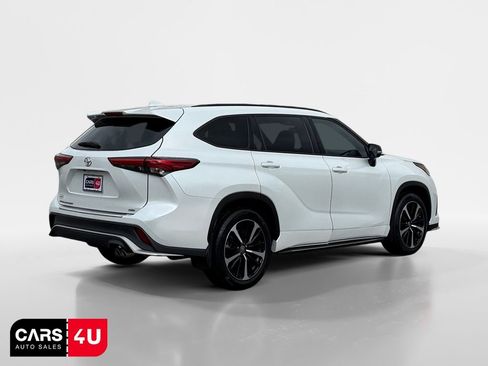 Used 2022 Toyota Highlander XSE image 7