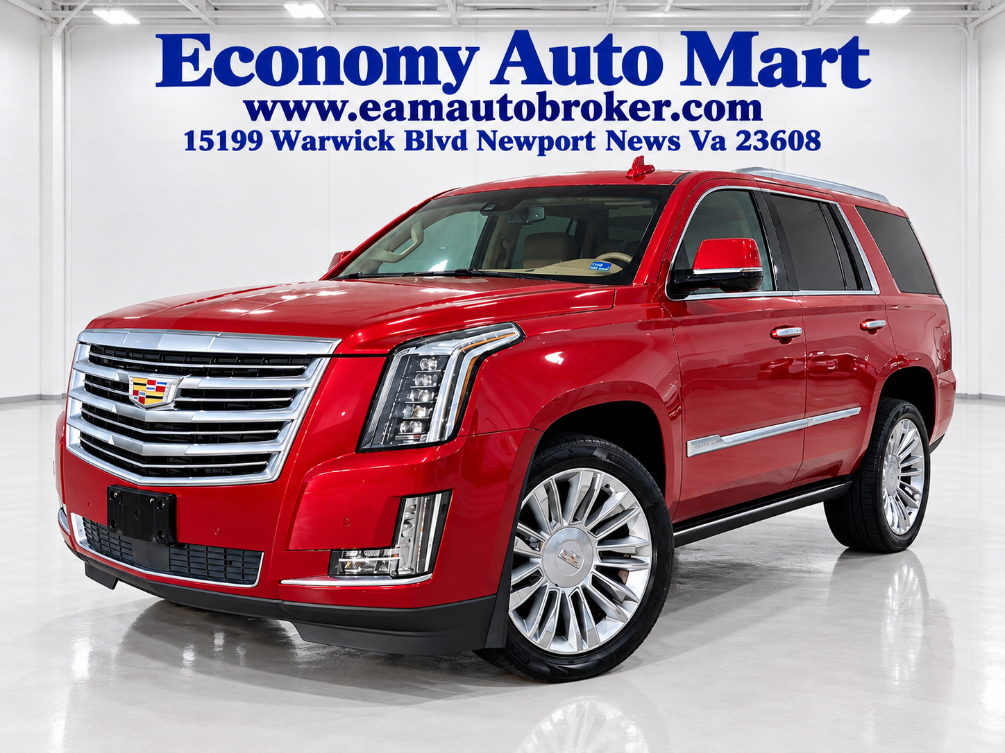 Used 2015 Cadillac Escalade Platinum RWD image 1