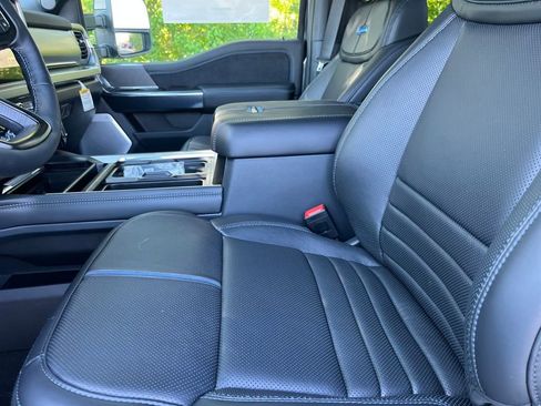 New 2025 Ford F350 Platinum image 25