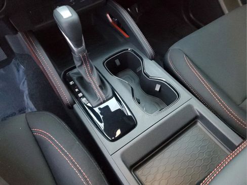 Used 2025 Nissan Frontier PRO-4X image 27