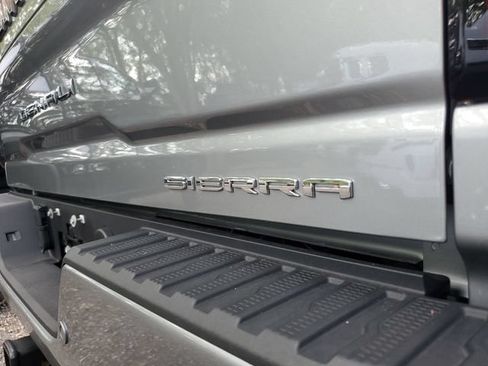 Used 2025 GMC Sierra 2500 Denali w/ Denali Reserve Package AWD/4WD image 7