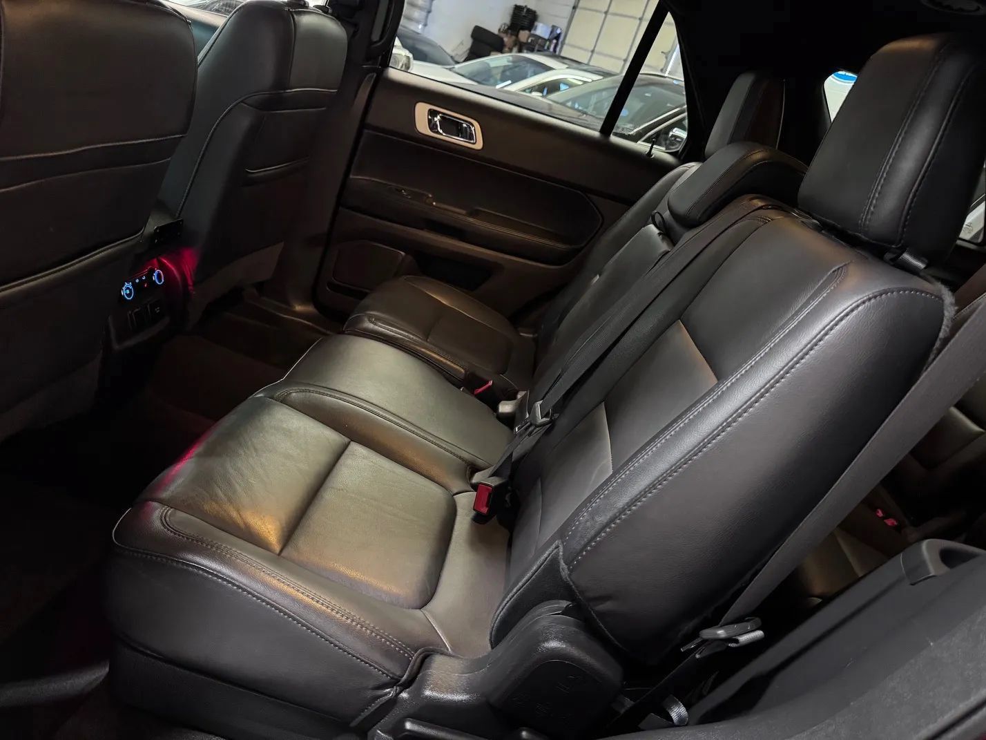 Used 2015 Ford Explorer Limited FWD image 15