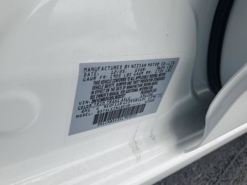 New 2025 Nissan Versa S image 15