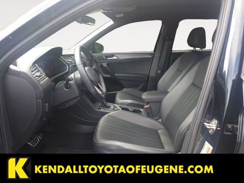 Used 2023 Volkswagen Tiguan SE R-Line AWD/4WD image 9