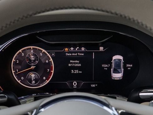 Used 2023 Bentley Flying Spur V8 AWD/4WD image 18
