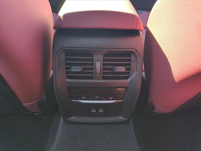Certified 2026 BMW 330i Sedan w/ Premium Package RWD image 18