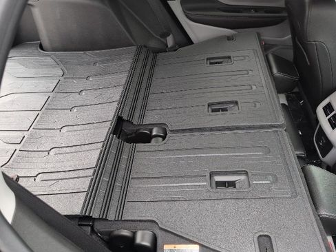 Used 2023 GMC Terrain SLT w/ LPO, Floor Liner Package image 28