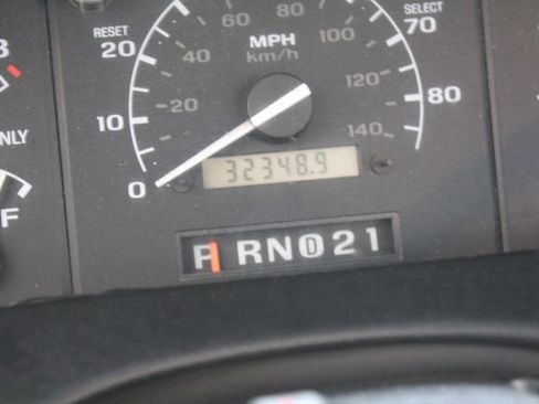 Used 1995 Ford F350 4x4 Regular Cab image 24